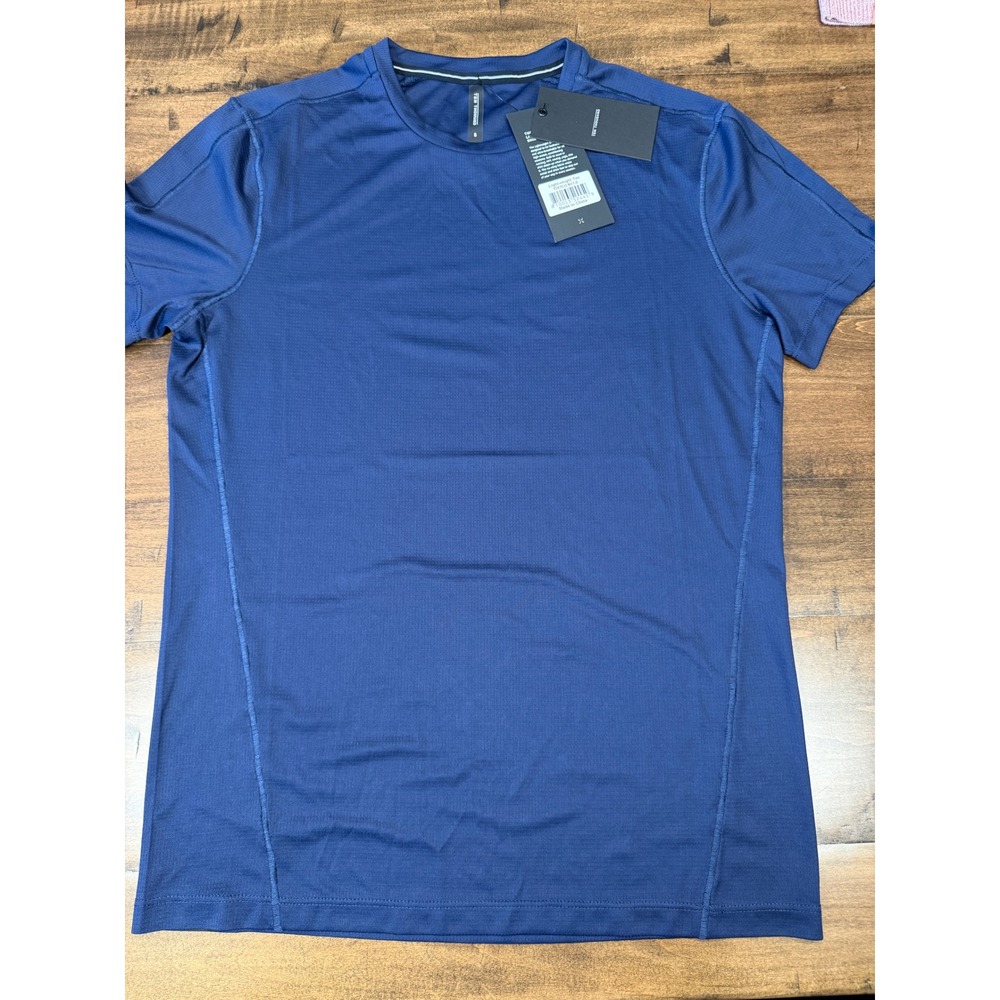 Ten Thousand Lightweight Tee Mens Navy Blue Training Shirt Small NWT